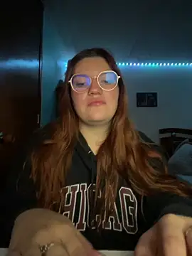 Snapshot of Vixroy7 chatting on February 2026 12:52:02 AM Vixroy7 online show from February 2026 12:52:02 AM