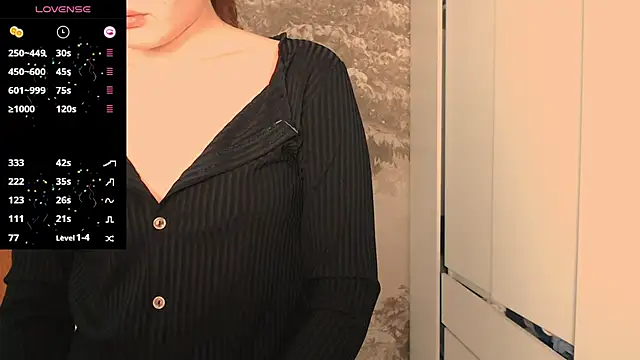 Hiaru Cutie online show from November 2025 05:29:02 AM