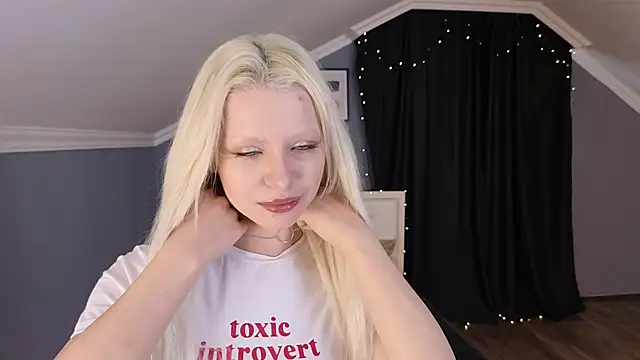 Snapshot of Naomi_Demio chatting on February 2026 09:10:02 AM Naomi Demio online show from February 2026 09:10:02 AM