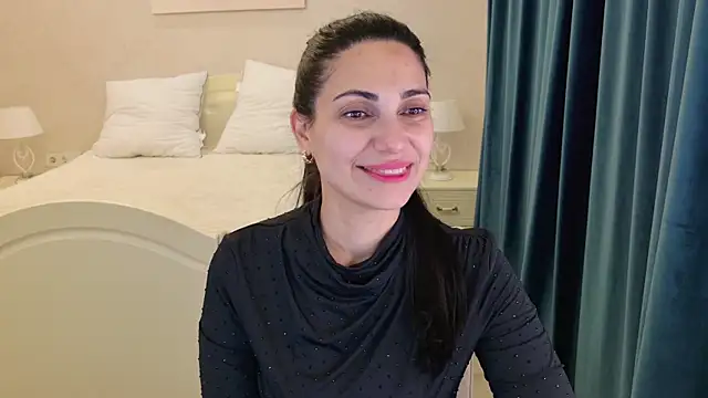 LovelyBeatrice online show from June 2026 07:19:01 PM
