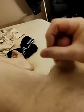 Halunja online show from March 2026 09:19:02 PM