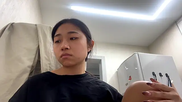 SweetMiaXO online show from February 2026 10:08:01 PM