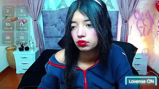 Esmeralda-18 online show from March 2026 11:28:02 AM