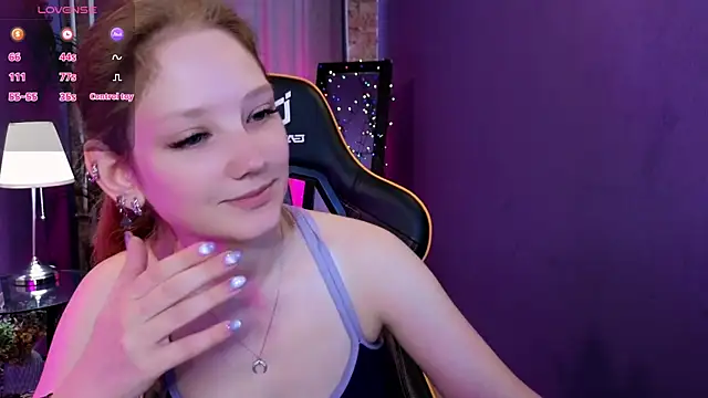 Snapshot of Your_lilith_ chatting on June 2026 06:04:01 AM Your lilith online show from June 2026 06:04:01 AM
