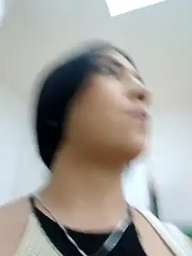 Snapshot of Ailen-cute chatting on February 2026 11:09:02 PM Ailen-cute online show from February 2026 11:09:02 PM