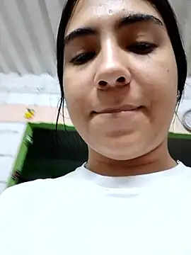 Snapshot of Ailen-cute chatting on February 2026 04:30:02 AM Ailen-cute online show from February 2026 04:30:02 AM