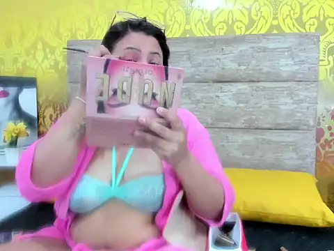 Snapshot of elianacollins23 chatting on February 2026 02:52:01 AM elianacollins23 online show from February 2026 02:52:01 AM