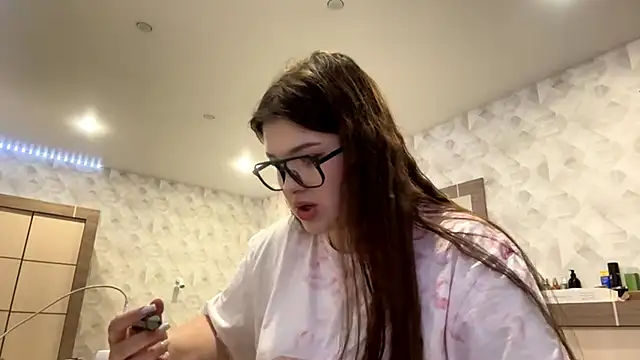 Snapshot of _MaryLove_ chatting on March 2026 04:25:01 PM MaryLove online show from March 2026 04:25:01 PM