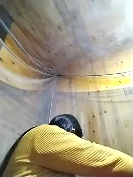 kussecka online show from February 2026 12:37:01 PM