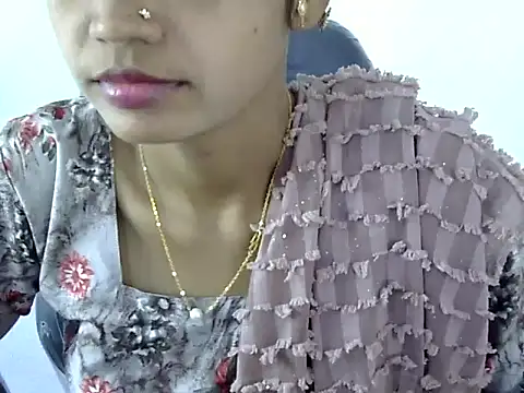 Snapshot of Kulsum_S chatting on February 2026 07:07:01 AM Kulsum S online show from February 2026 07:07:01 AM