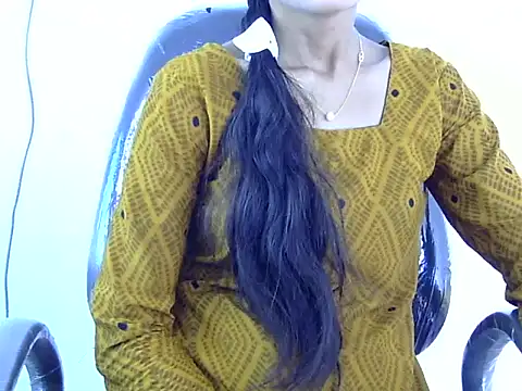 Snapshot of Kulsum_S chatting on February 2026 07:30:01 AM Kulsum S online show from February 2026 07:30:01 AM