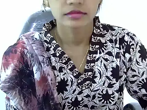 Snapshot of Kulsum_S chatting on February 2026 07:42:02 AM Kulsum S online show from February 2026 07:42:02 AM