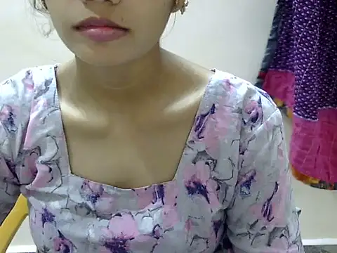 Snapshot of Kulsum_S chatting on July 2026 01:42:01 PM Kulsum S online show from July 2026 01:42:01 PM