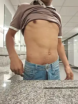 ShadowBodi online show from April 2026 02:17:02 PM