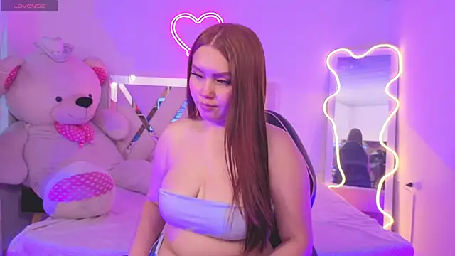 Snapshot of SABRIINA_TAY chatting on February 2026 11:43:02 AM SABRIINA TAY online show from February 2026 11:43:02 AM