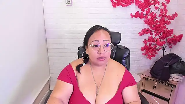 Shara Oz online show from May 2026 01:04:02 PM