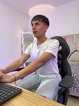 EVAN TAY online show from February 2026 02:59:02 AM