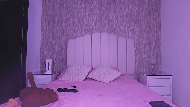 Snapshot of isa_anderson chatting on April 2026 11:51:02 AM isa anderson online show from April 2026 11:51:02 AM