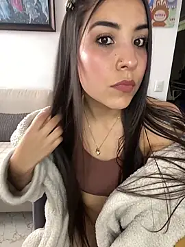 Snapshot of Mayka_sex chatting on February 2026 04:05:02 PM Mayka sex online show from February 2026 04:05:02 PM