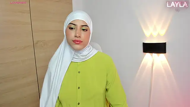 Snapshot of LAY_LA_ chatting on February 2026 08:58:01 PM LAY LA online show from February 2026 08:58:01 PM