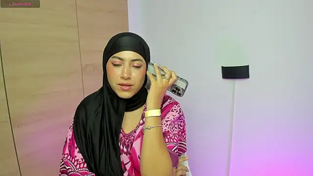 Snapshot of LAY_LA_ chatting on March 2026 09:21:02 PM LAY LA online show from March 2026 09:21:02 PM