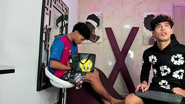 PRETTY COCK1 online show from April 2026 01:21:01 AM