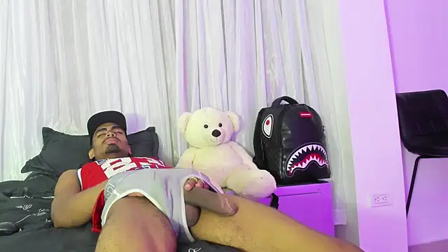 Rpoolrboy online show from April 2026 05:40:01 AM