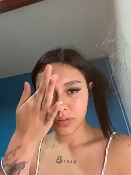 Snapshot of scarlett_pinkk1 chatting on February 2026 03:21:01 AM scarlett pinkk1 online show from February 2026 03:21:01 AM