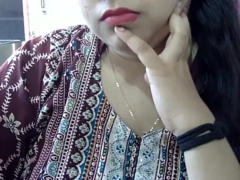 Snapshot of Cute_Aliyaa chatting on April 2026 11:21:02 AM Cute Aliyaa online show from April 2026 11:21:02 AM