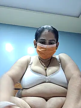 diyam4002 online show from February 2026 09:13:02 AM