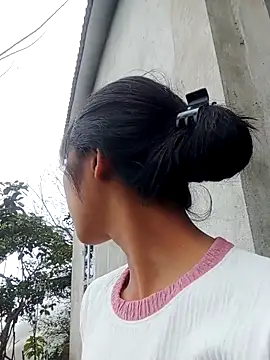 Snapshot of Hoa-tuylip chatting on February 2026 02:28:01 AM Hoa-tuylip online show from February 2026 02:28:01 AM