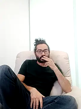 Snapshot of Batou1683 chatting on February 2026 01:03:01 PM Batou1683 online show from February 2026 01:03:01 PM