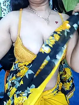 Snapshot of alinaarora chatting on February 2026 04:46:01 PM alinaarora online show from February 2026 04:46:01 PM