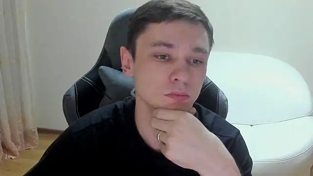 Alexmansuper online show from April 2026 06:38:02 PM