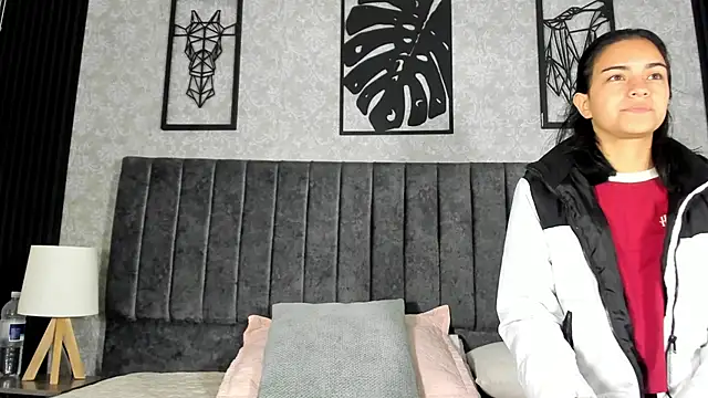 Snapshot of bliinkii_and_luka_ chatting on February 2026 12:31:01 PM bliinkii and luka online show from February 2026 12:31:01 PM