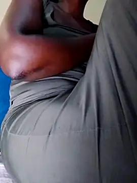 Snapshot of Charodine chatting on March 2026 05:07:01 AM Charodine online show from March 2026 05:07:01 AM