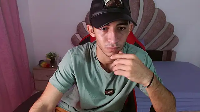 Snapshot of Caius_fox chatting on February 2026 11:24:01 AM Caius fox online show from February 2026 11:24:01 AM