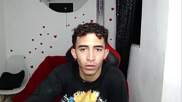 Caius fox online show from March 2026 01:17:02 AM