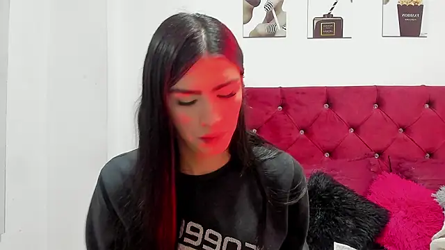 Isabella Moon9 online show from February 2026 11:25:01 AM