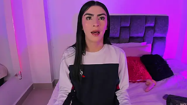 Snapshot of Isabella_Moon9 chatting on March 2026 12:22:01 PM Isabella Moon9 online show from March 2026 12:22:01 PM