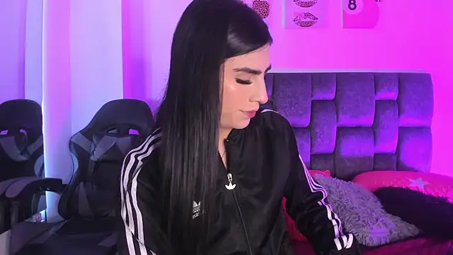 Snapshot of Isabella_Moon9 chatting on April 2026 12:12:01 PM Isabella Moon9 online show from April 2026 12:12:01 PM