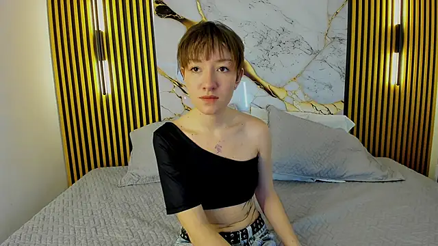 Snapshot of noha_ns chatting on February 2026 09:40:02 PM noha ns online show from February 2026 09:40:02 PM