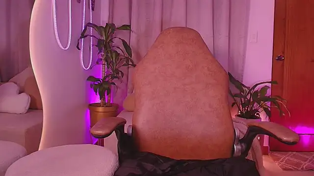 Snapshot of _lindapynk_ chatting on February 2026 07:19:02 PM lindapynk online show from February 2026 07:19:02 PM