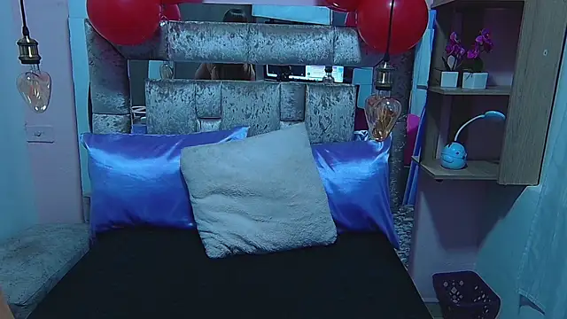 Snapshot of thyara_noa chatting on February 2026 08:05:01 PM thyara noa online show from February 2026 08:05:01 PM