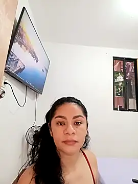 luna pinky online show from April 2026 03:39:02 PM