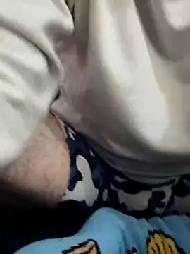 Snapshot of hairyandbigmann chatting on February 2026 01:18:01 PM hairyandbigmann online show from February 2026 01:18:01 PM