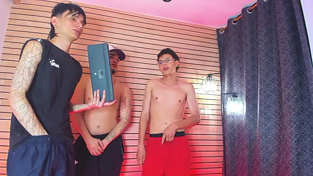 TheBatMansion online show from March 2026 02:05:02 AM