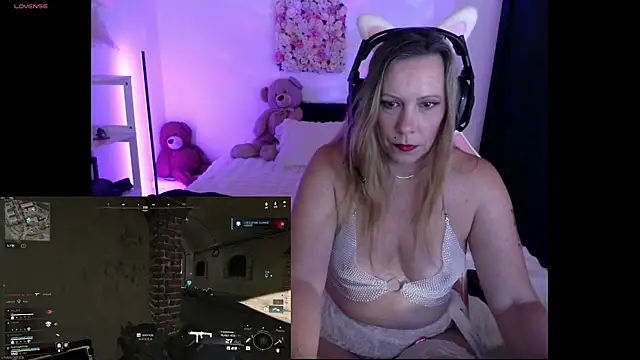 Snapshot of ArchangelTheFrancaise chatting on April 2026 08:32:01 PM ArchangelTheFrancaise online show from April 2026 08:32:01 PM