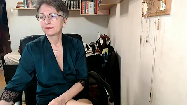 katemodel online show from October 2025 07:23:02 AM