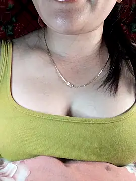 Snapshot of Reina_Fcup01 chatting on February 2026 05:12:01 AM Reina Fcup01 online show from February 2026 05:12:01 AM